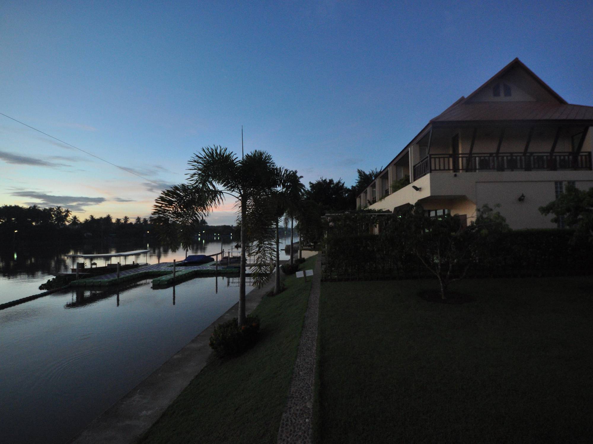 Maeklong Marina Resort Ratchaburi ภายนอก รูปภาพ